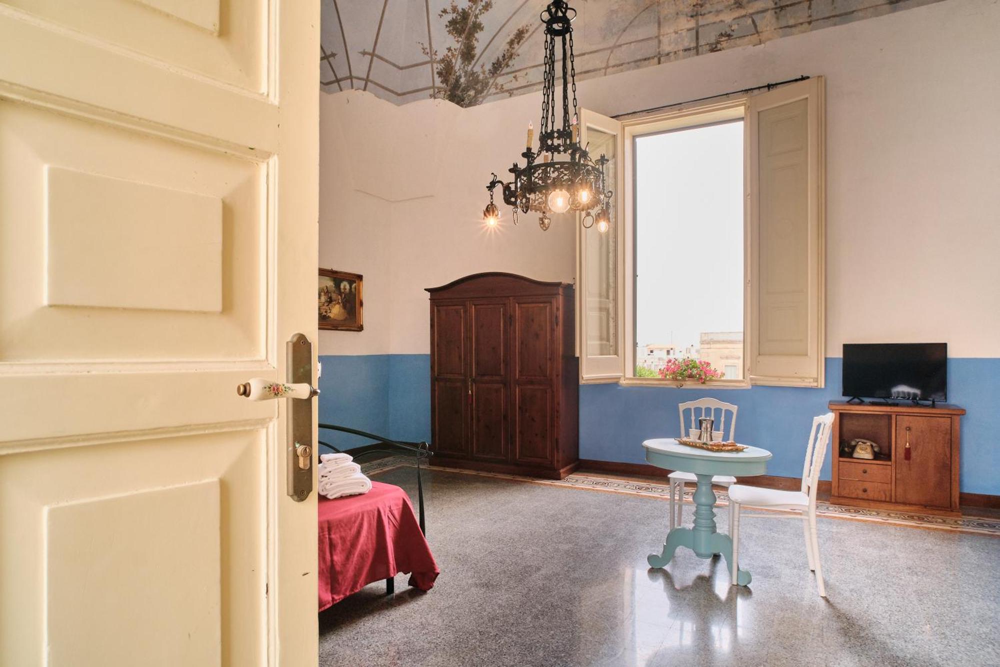 Palazzo Scarciglia Hotel Minervino di Lecce Buitenkant foto