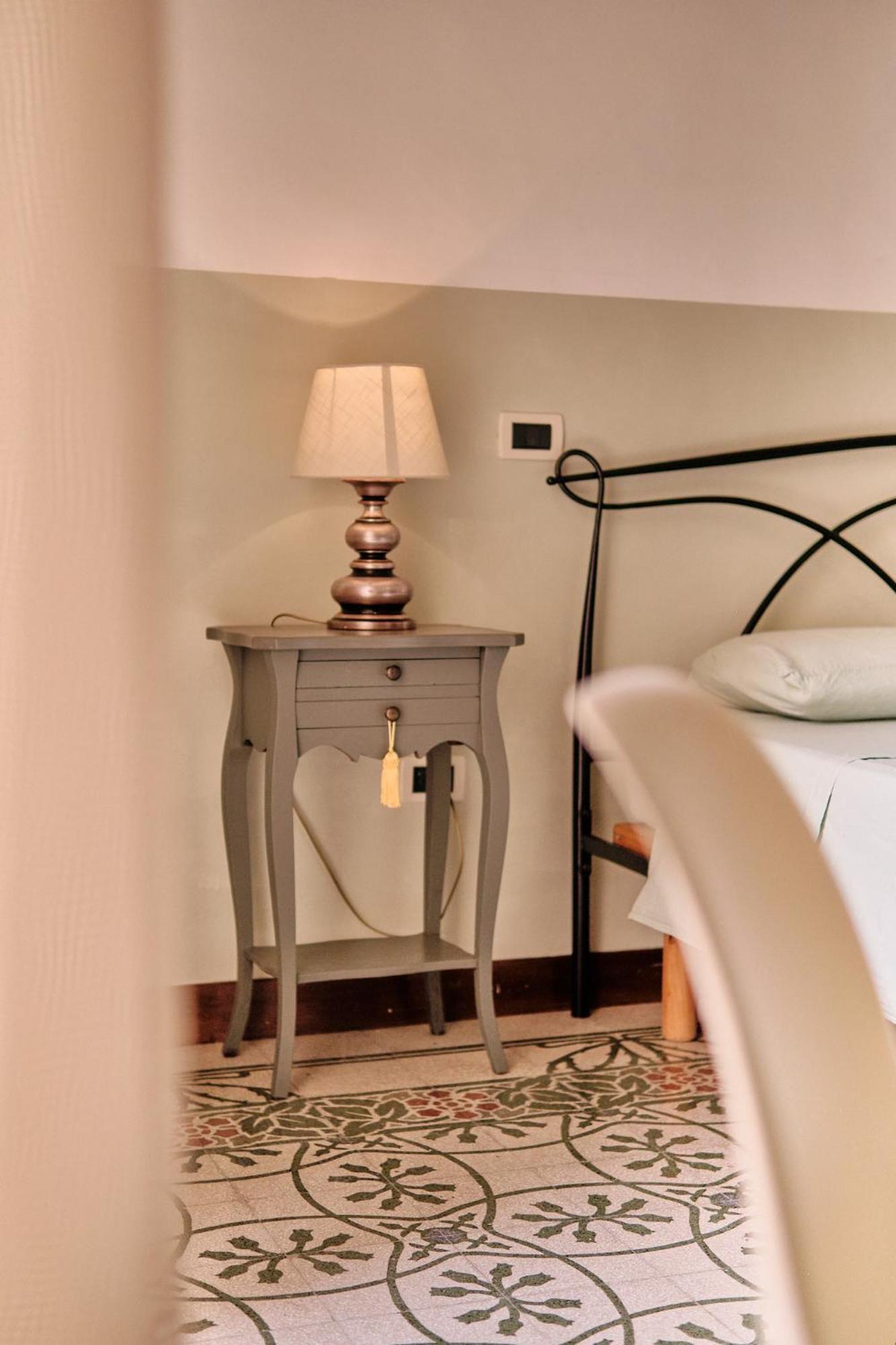Palazzo Scarciglia Hotel Minervino di Lecce Buitenkant foto