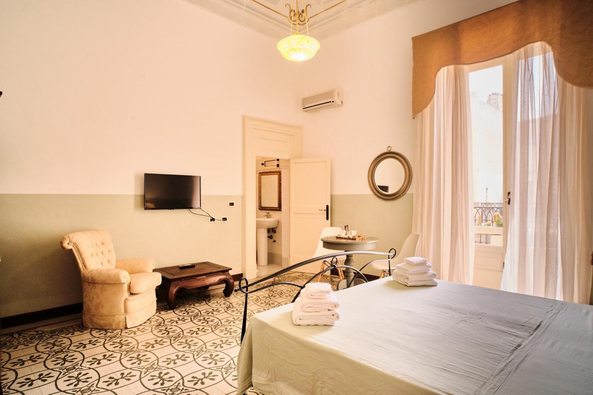 Palazzo Scarciglia Hotel Minervino di Lecce Buitenkant foto