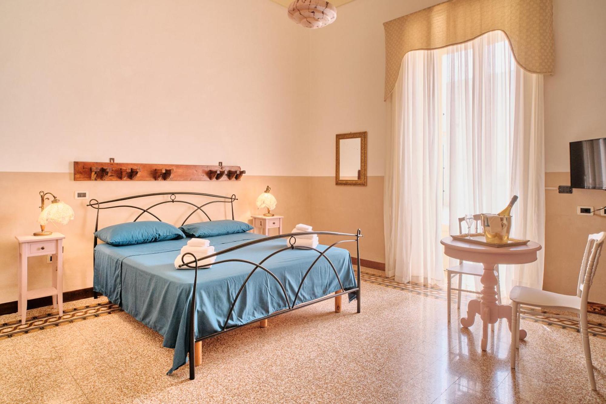 Palazzo Scarciglia Hotel Minervino di Lecce Buitenkant foto
