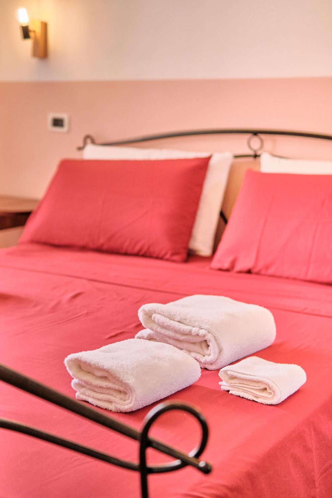 Palazzo Scarciglia Hotel Minervino di Lecce Buitenkant foto